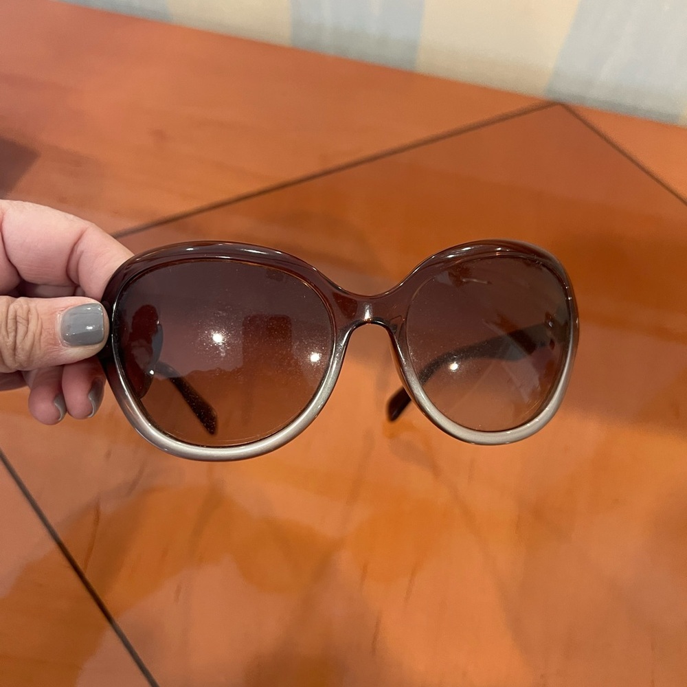 Prada Brown Cat-Eye Sunglasses with Gradient Lenses